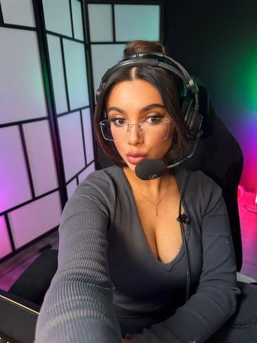 Julia Bayonetta OnlyFans free 18